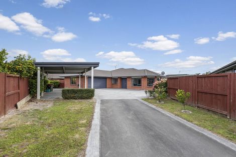 Photo of property in 22 Whitford Place, Rototuna North, Hamilton, 3210