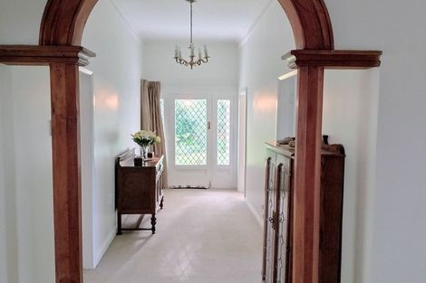 Photo of property in 72 Avenue North Road, Levin, 5510