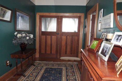 Photo of property in 12 Parsonage Road, Waimate, 7924