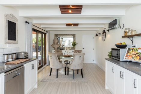 Photo of property in 7 Moana Place, Taradale, Napier, 4112