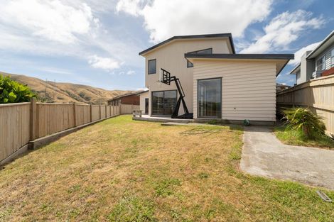 Photo of property in 5 Romaine Road, Churton Park, Wellington, 6037