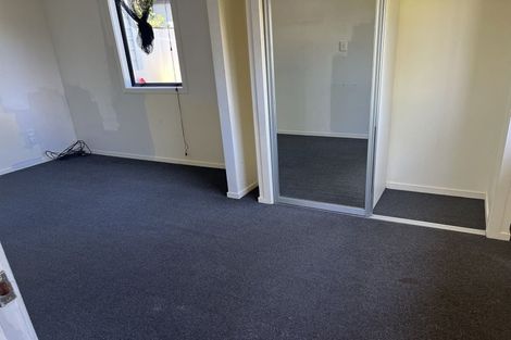 Photo of property in 14 Felicity Place, Unsworth Heights, Auckland, 0632
