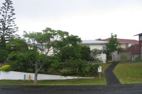 Photo of property in 5 Nicholson Place, Hillcrest, Auckland, 0627