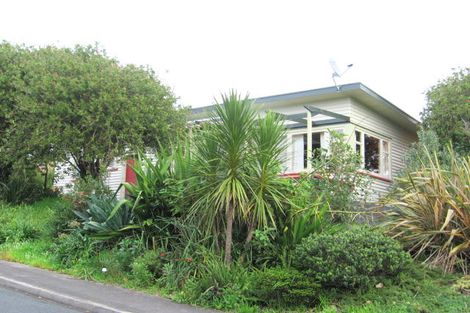 Photo of property in 8 River Road, Red Beach, 0932