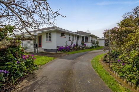 Photo of property in 414 South Road, Hawera, 4674