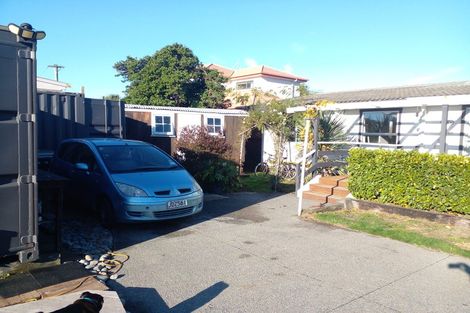 Photo of property in 17 Howe Street, New Brighton, Christchurch, 8083