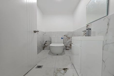 Photo of property in 83b Hutchinsons Road, Bucklands Beach, Auckland, 2014