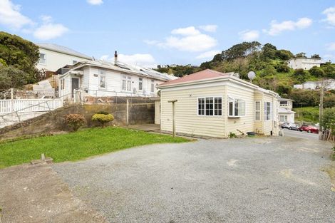 Photo of property in 31 Todman Street, Brooklyn, Wellington, 6021