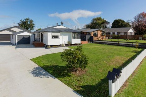 Photo of property in 14 Thorn Road, Tuakau, 2121