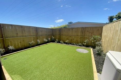 Photo of property in 2/9 Marlene Avenue, Te Atatu South, Auckland, 0610