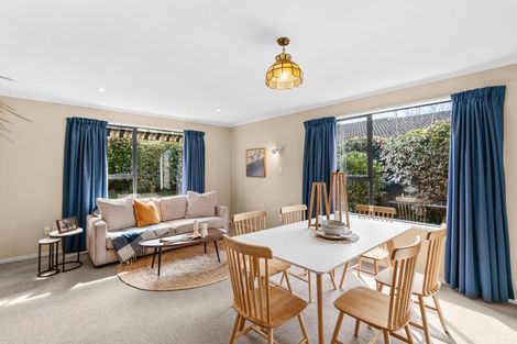 Photo of property in 8 Parr Place, Ilam, Christchurch, 8041