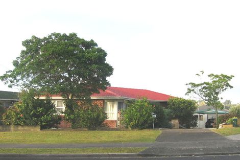 Photo of property in 3 View Road, Glenfield, Auckland, 0627