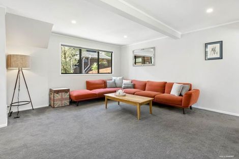 Photo of property in 2/67 Raleigh Road, Northcote, Auckland, 0627