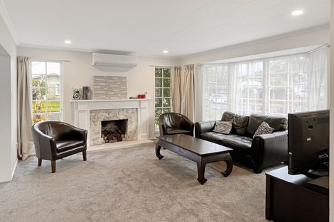 Photo of property in 1 Rakino Place, Awapuni, Palmerston North, 4412