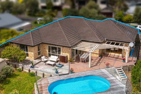 Photo of property in 15 Rangi Avenue, Schnapper Rock, Auckland, 0632