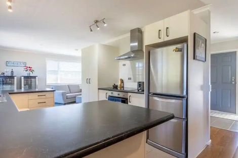 Photo of property in 60 John Norrie Place, Motuoapa, Turangi, 3382