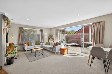 Photo of property in 8/190 Lincoln Road, Addington, Christchurch, 8024