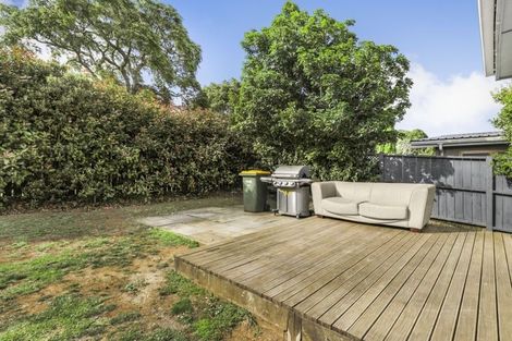 Photo of property in 18 Kayes Road, Pukekohe, 2120