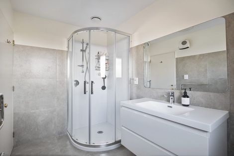 Photo of property in 54 Hansons Lane, Upper Riccarton, Christchurch, 8041