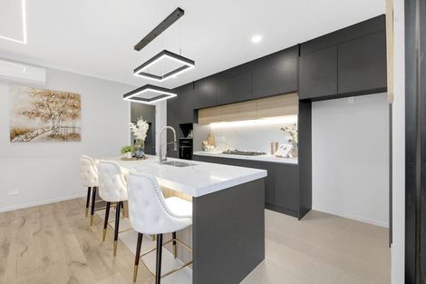 Photo of property in 14 Alluvial Street, Flat Bush, 2019