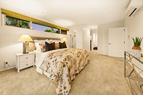 Photo of property in 18 Burgundy Park Avenue, Henderson, Auckland, 0612