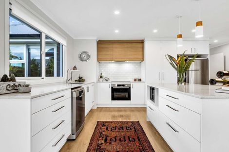 Photo of property in 4 Mida Close, Papamoa Beach, Papamoa, 3118