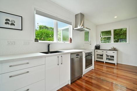 Photo of property in 11 Busby Hill, Havelock North, 4130