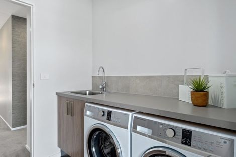 Photo of property in 5 Merivale Avenue, Wanaka, 9305