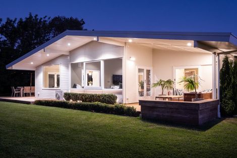 Photo of property in 55 Puflett Road, Havelock North, 4130