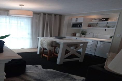 Photo of property in 98 Rimu Road, Raumati Beach, Paraparaumu, 5032