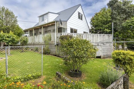 Photo of property in 79 Queens Road, Glen Avon, New Plymouth, 4312