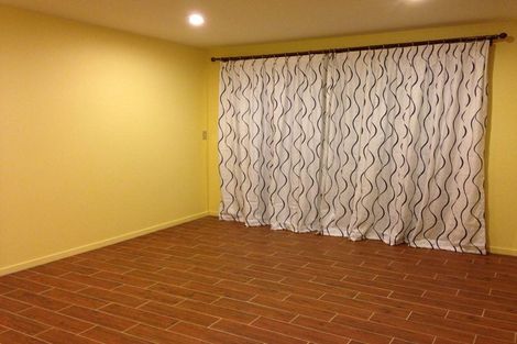 Photo of property in 265 Te Atatu Road, Te Atatu South, Auckland, 0610