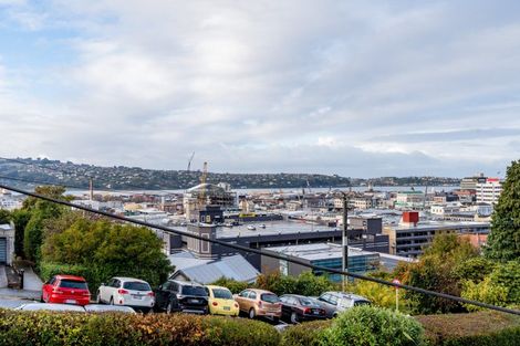 Photo of property in 6 Heriot Row, Dunedin Central, Dunedin, 9016