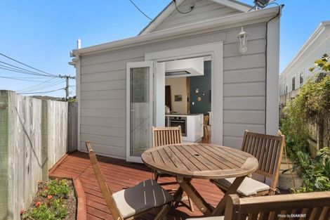 Photo of property in 30 Mornington Road, Brooklyn, Wellington, 6021