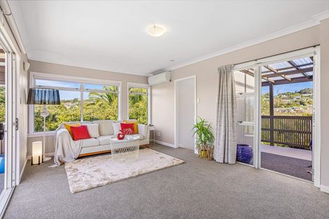Photo of property in 77 Brightside Road, Stanmore Bay, Whangaparaoa, 0932