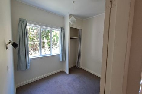 Photo of property in 11 Melrose Road, Island Bay, Wellington, 6023