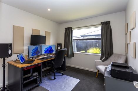 Photo of property in 15 Booth Way, Belfast, Christchurch, 8051