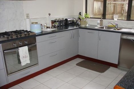 Photo of property in 6a Claverton Grove, Churton Park, Wellington, 6037