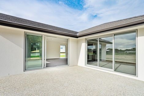 Photo of property in 92 Blairlogie Close, Otatara, 9879