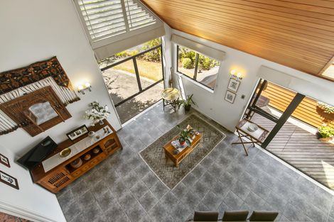 Photo of property in 27 Homewood Place, Chatswood, Auckland, 0626