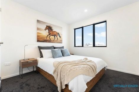 Photo of property in 15 Whiteywood Street, Westgate, Auckland, 0814