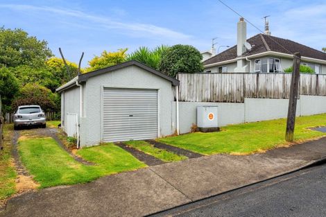 Photo of property in 79 Mangorei Road, Strandon, New Plymouth, 4312