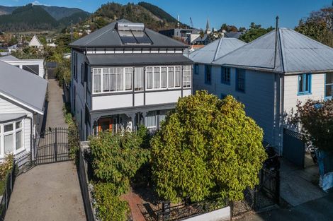 Photo of property in 344 Hardy Street, Nelson, 7010
