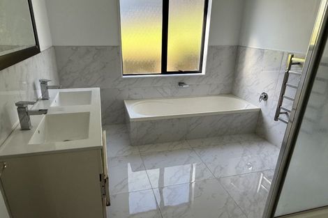 Photo of property in 54 The Enclave, Totara Heights, Auckland, 2105