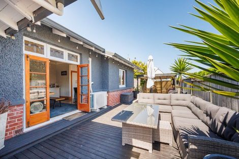 Photo of property in 116 Heretaunga Street, Palmerston North, 4414