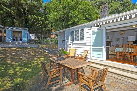 Photo of property in 324 Thames Coast Sh25 Road, Thornton Bay, Thames, 3575
