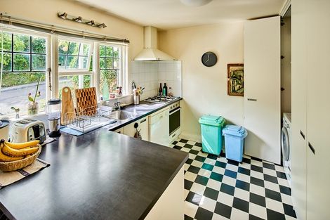 Photo of property in 2b Wilkinson Street, Oriental Bay, Wellington, 6011