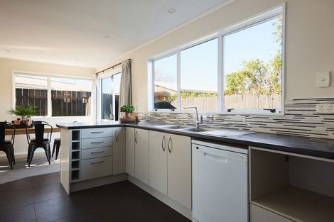 Photo of property in 2a Leander Street, Mount Maunganui, 3116