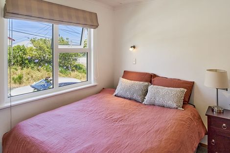 Photo of property in 14 Mills Road, Brooklyn, Wellington, 6021