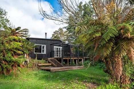 Photo of property in 806 Pohangina Road, Ashhurst, 4884